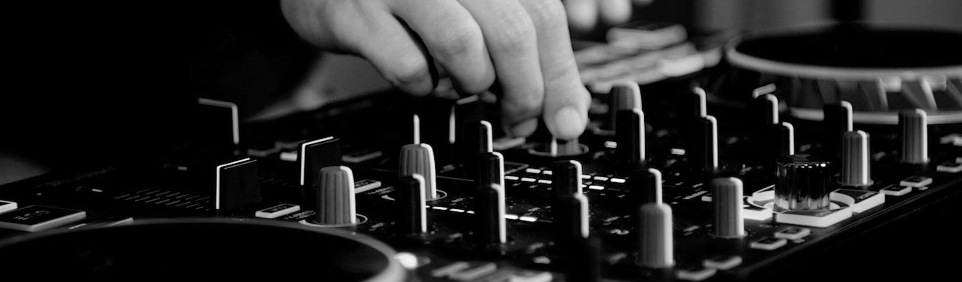 Standalone DJ Systems Standalone DJ Systems